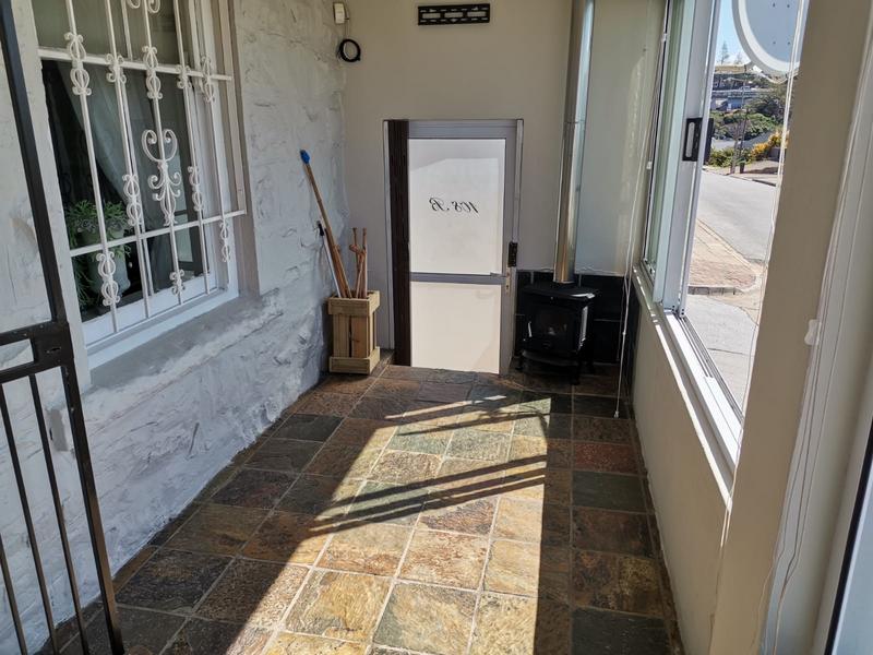 To Let 2 Bedroom Property for Rent in Mossel Bay Central Western Cape